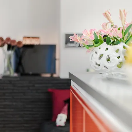 Casa Elo: Smart, Convenient And Spacious In *